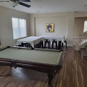 Holiday home 5 Bed- Strip 8mil, Dwntown 4.5mi, Las Vegas