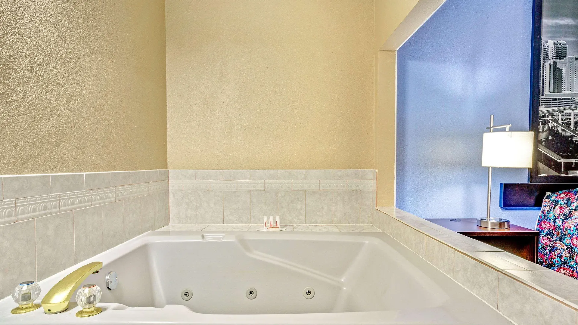 Super 8 By Wyndham Las Vegas Nellis Afb Area Motel