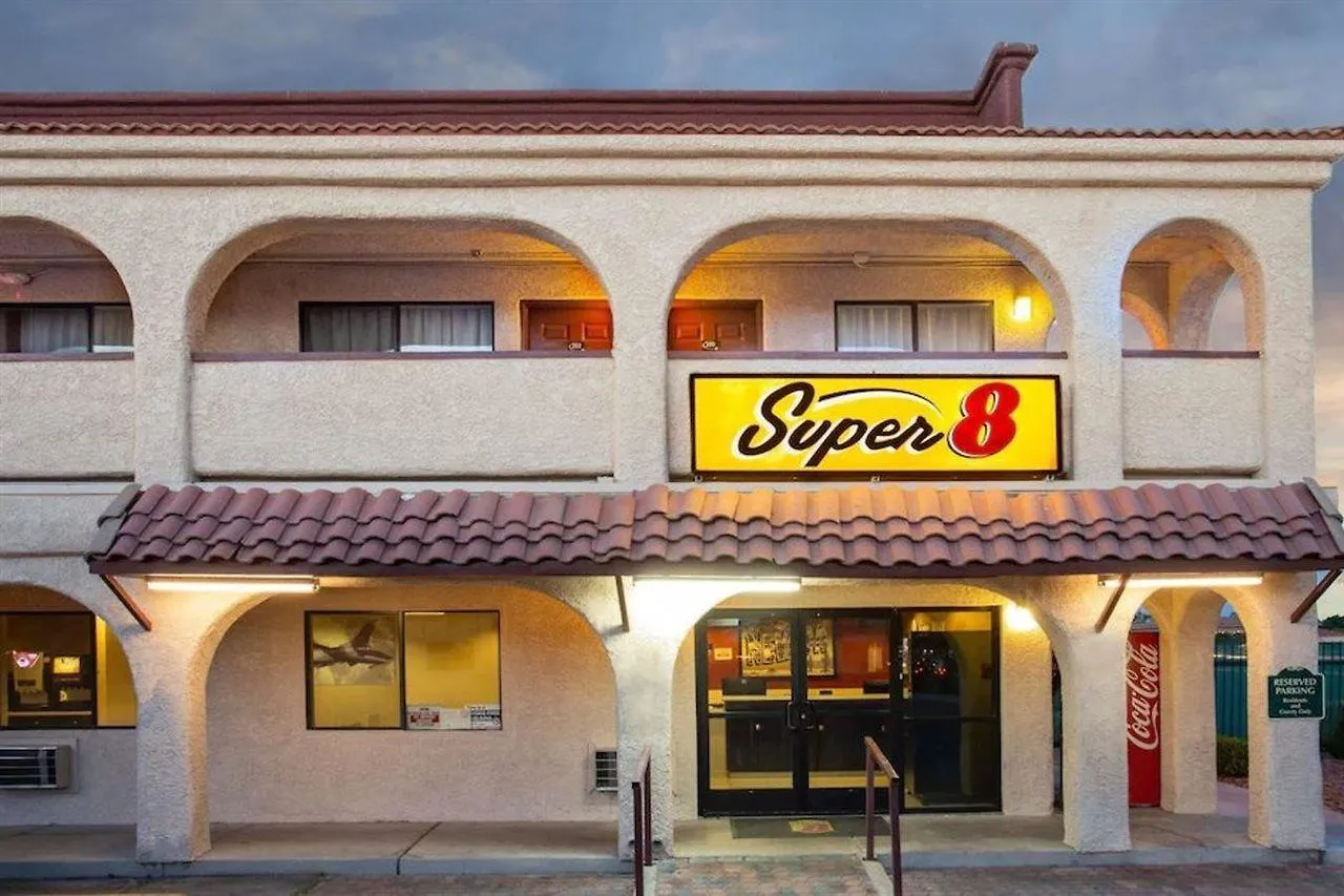 Super 8 By Wyndham Las Vegas Nellis Afb Area Motel